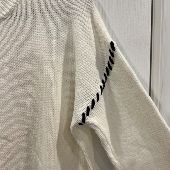 Lisa Todd sweater - Picture 6 of 9